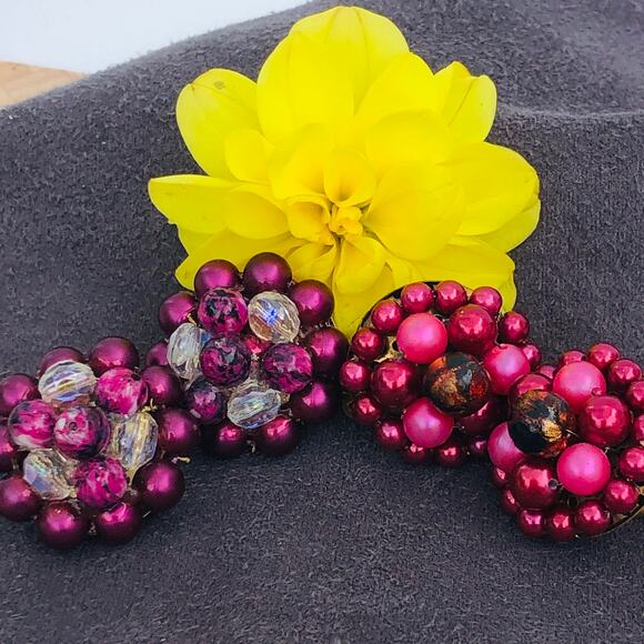 2 PAIRS Vintage MCM Japan Clip ON Bead Earrings Pink Purple - Picture 3 of 10